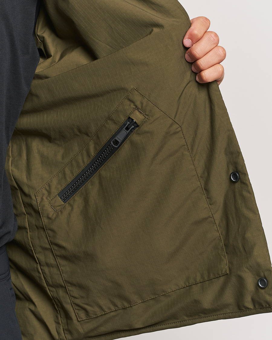 Men | Coats & Jackets | Canada Goose Black Label | Boswell Reversible Jacket Military Green