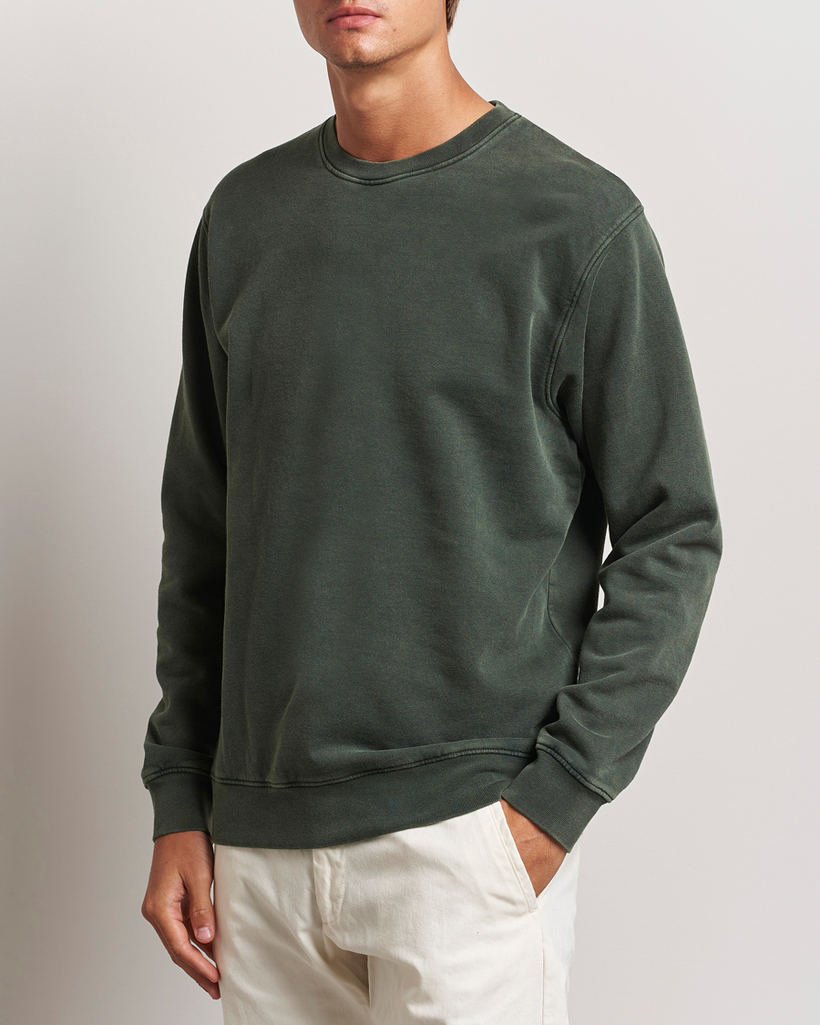 Men | Sweaters & Knitwear | Colorful Standard | Classic Organic Crew Neck Sweat Midnight Forest