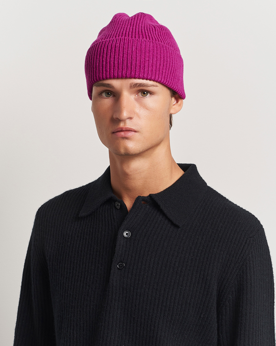 Men | Colorful Standard Merino Wool Beanie Magenta Blaze | Colorful Standard | Merino Wool Beanie Magenta Blaze