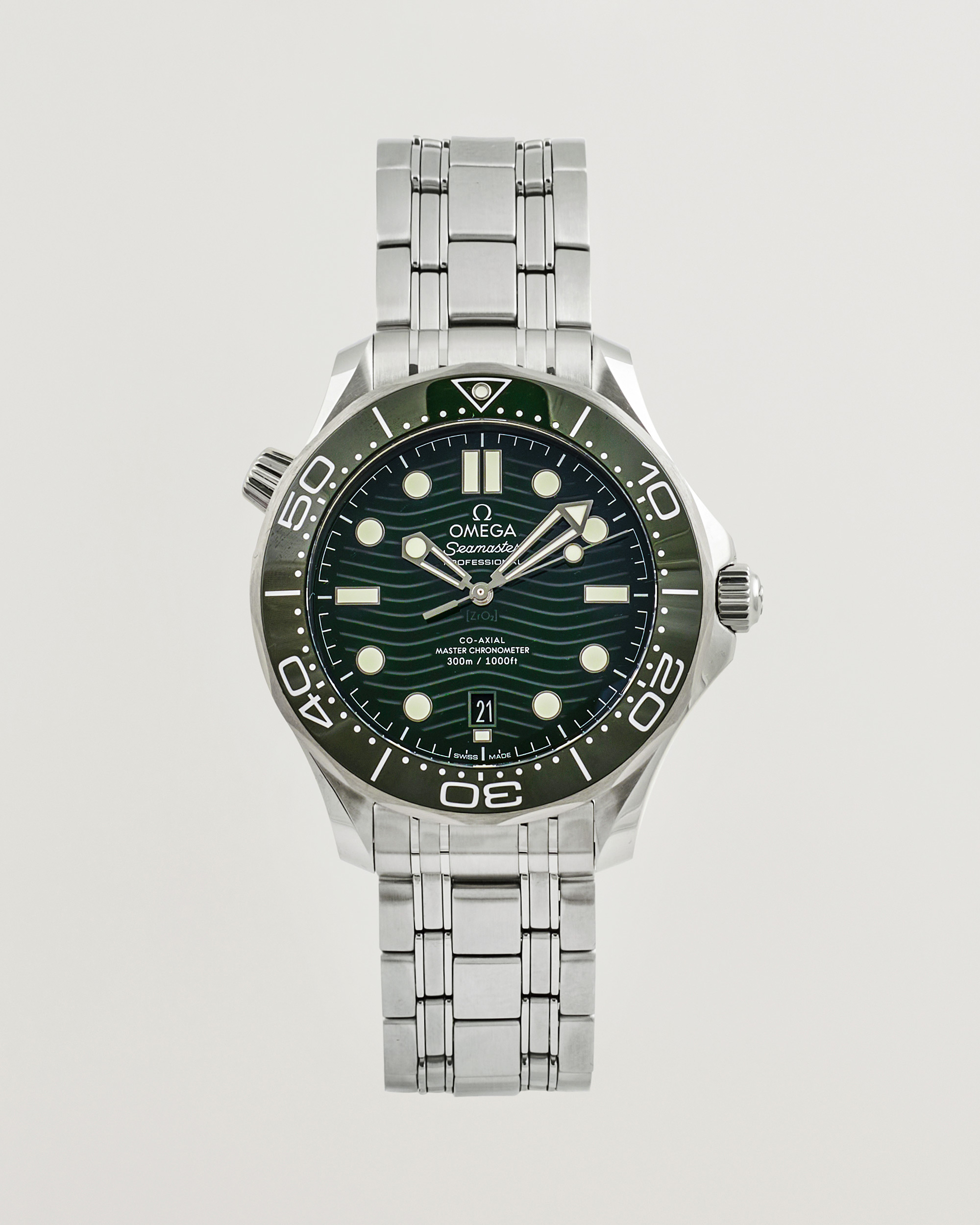 Men | Omega Pre-Owned Seamaster Diver 300M Green | Omega Pre-Owned | Seamaster Diver 300M Green