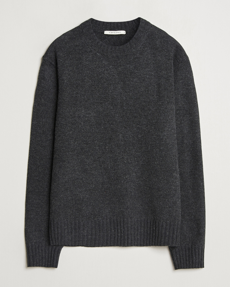 Men | Sweaters & Knitwear | A Day's March | Marlow Lambswool Crew Black Melange