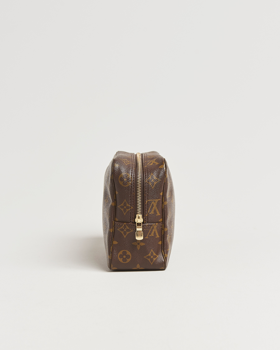 Men | Louis Vuitton Pre-Owned Trousse Toilette 28 Bag Monogram | Louis Vuitton Pre-Owned | Trousse Toilette 28 Bag Monogram