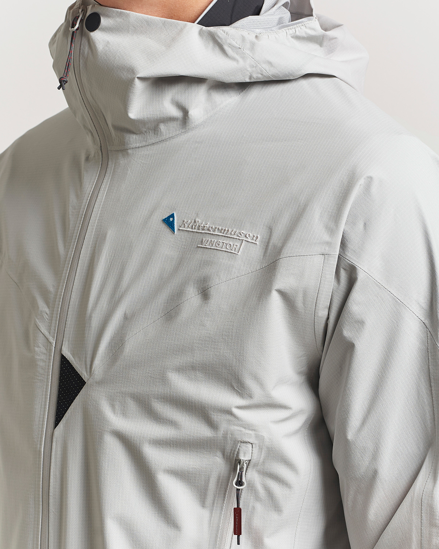 Men | Coats & Jackets | Klättermusen | Vingtor Hooded Shell Jacket Moon
