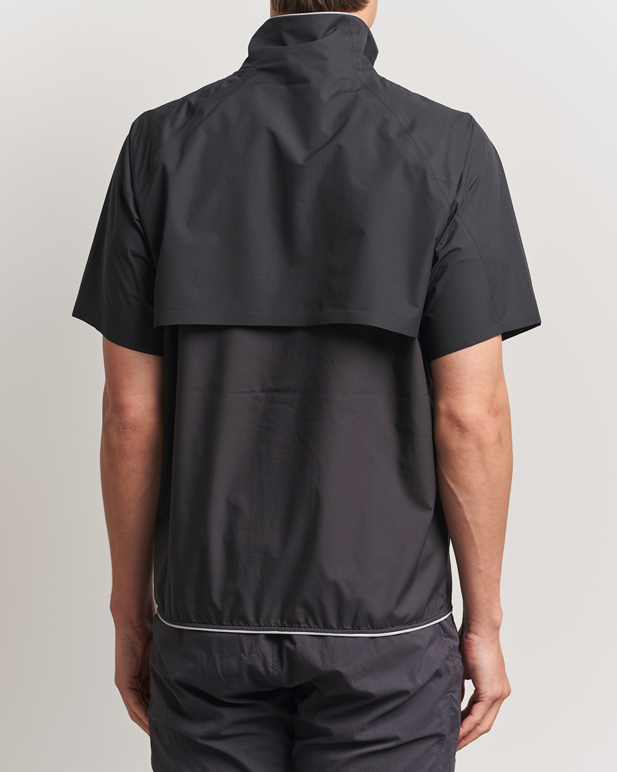 Men | Shirts | Klättermusen | Vidre Zip Short Sleeve Shirt Black