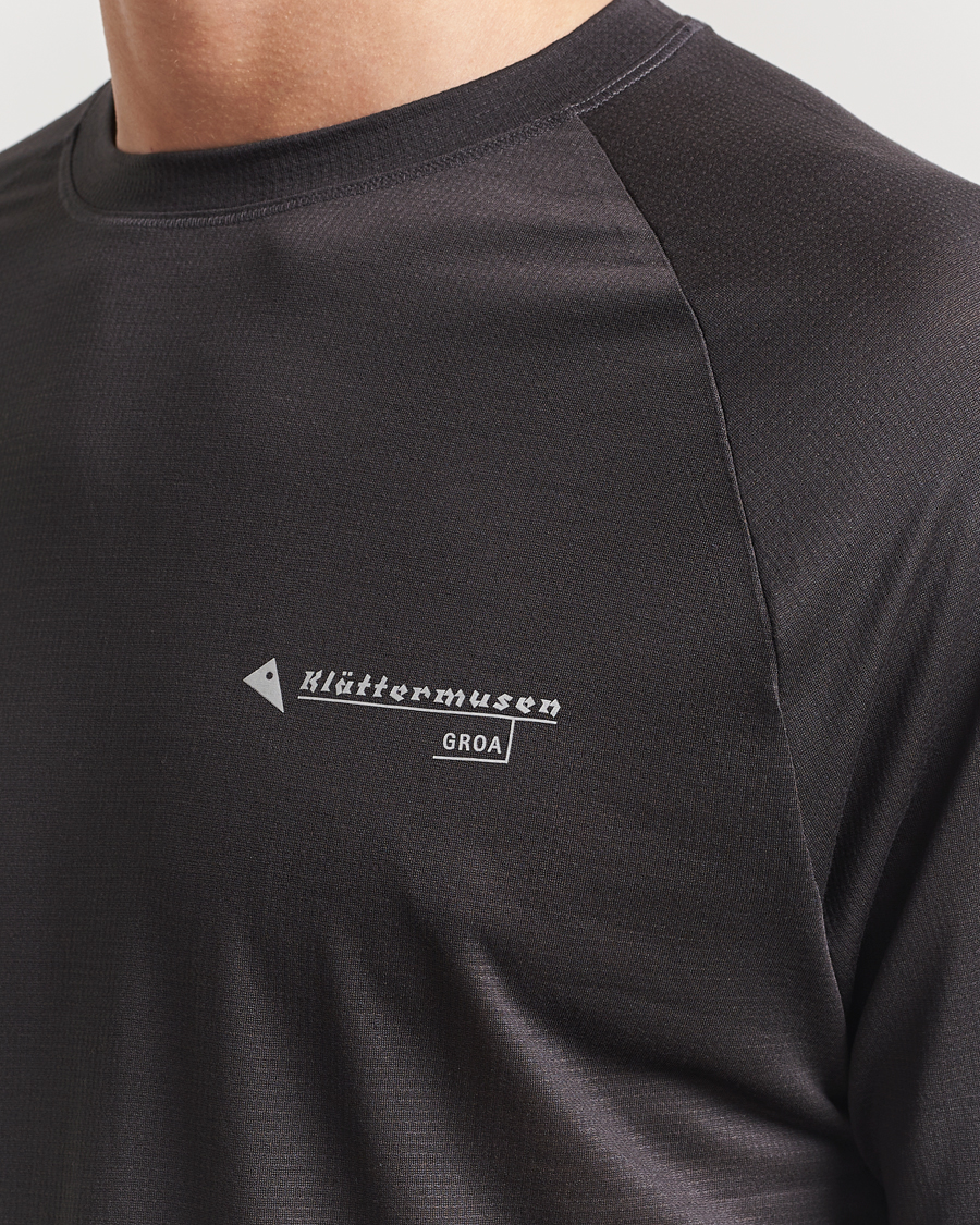 Men | T-Shirts | Klättermusen | Groa Long Sleeve T-Shirt Raven