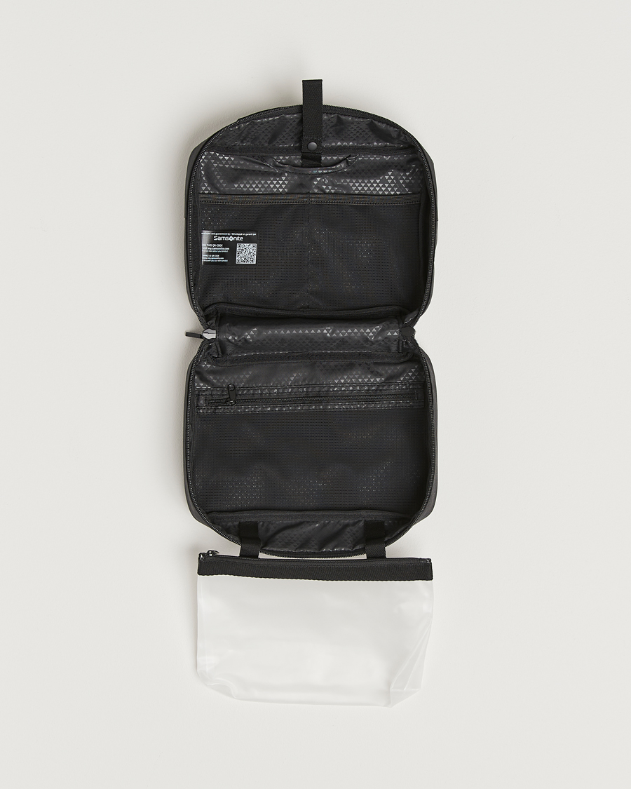 Men | Bags | Samsonite | StackD Hanging Toilet Kit Black