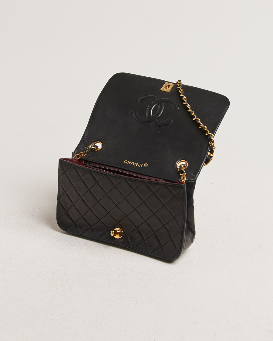 Men | Chanel Pre-Owned Matelassé Single Full Flap Bag Black | Chanel Pre-Owned | Matelassé Single Full Flap Bag Black