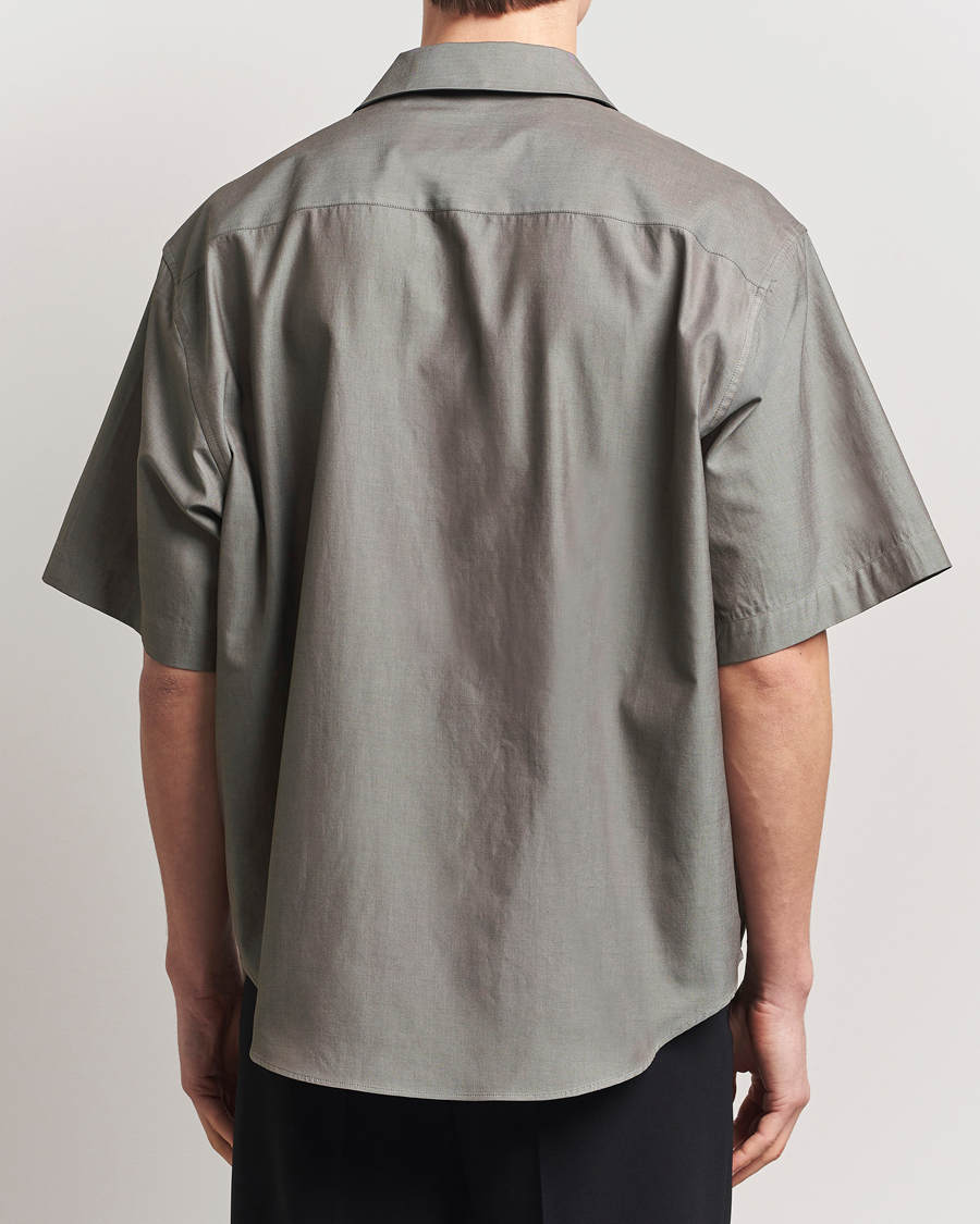 ami 半袖シャツ グレー AMI Short Sleeve Boxy Shirt Smoke Grey at CareOfCarl.com