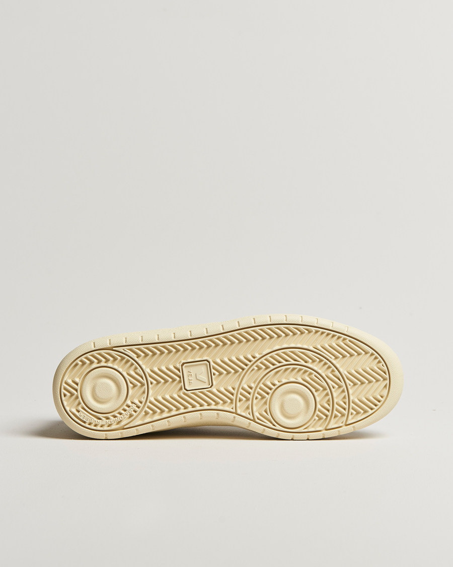 Men | Sneakers | Veja | V-90 Sneaker Extra White/Natural Suede