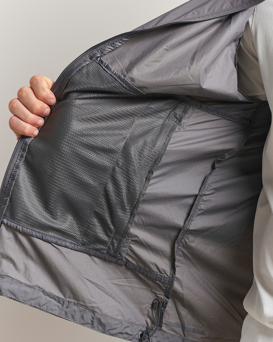 Columbia Loop Basin Windbreaker City Grey at CareOfCarl.com