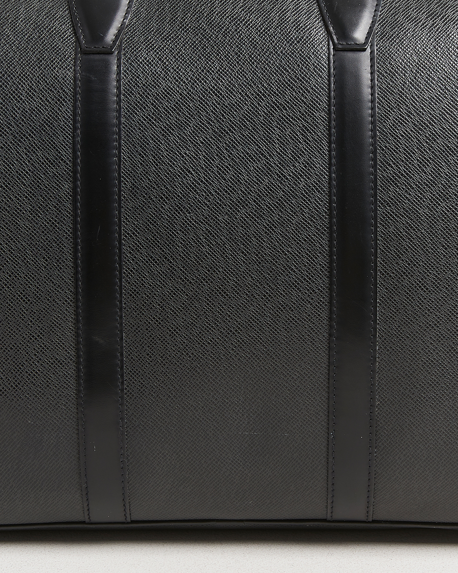 Men | Louis Vuitton Pre-Owned Neo Kendall PM Bag Taiga Black | Louis Vuitton Pre-Owned | Neo Kendall PM Bag Taiga Black