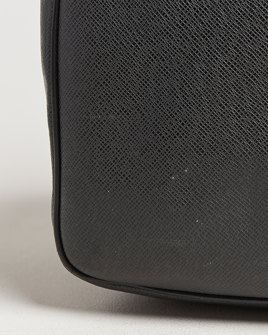 Men | Louis Vuitton Pre-Owned Neo Kendall PM Bag Taiga Black | Louis Vuitton Pre-Owned | Neo Kendall PM Bag Taiga Black