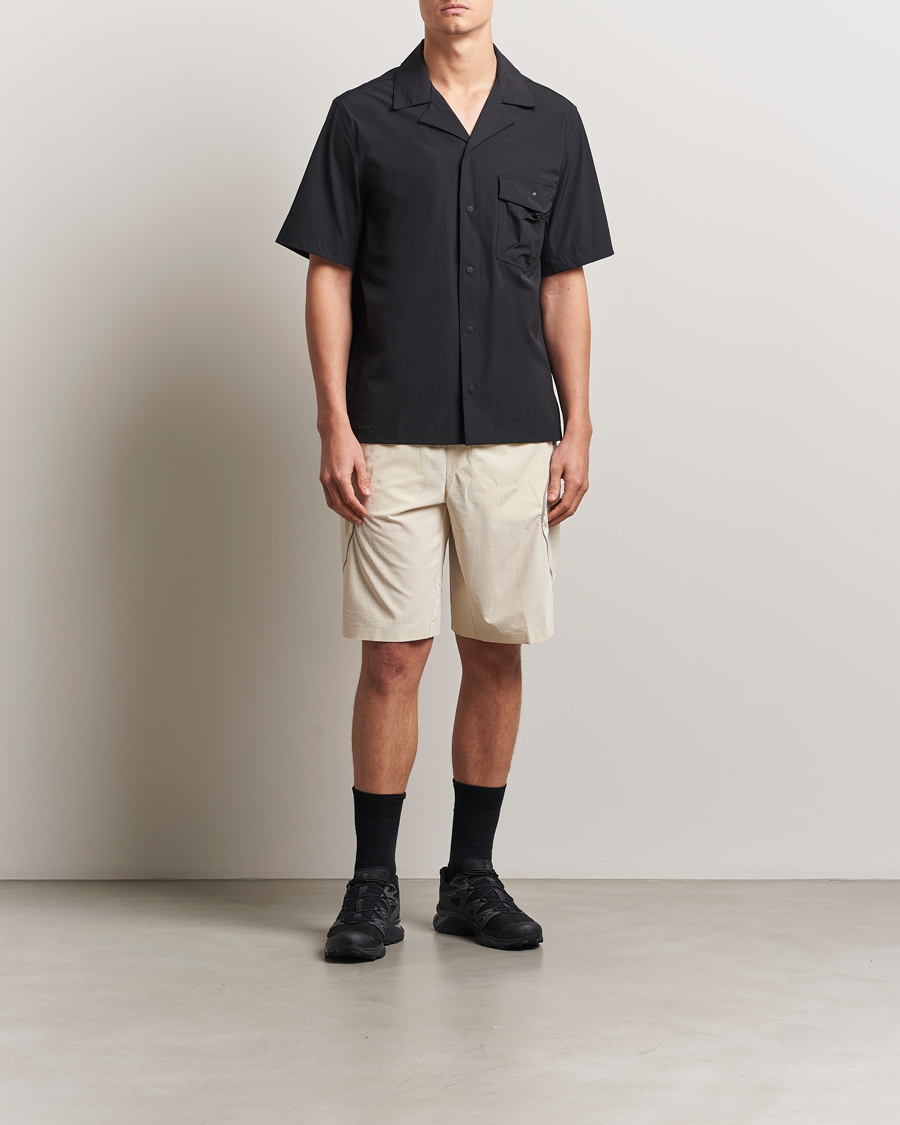 Men | Shirts | Oakley | Cuban Collar Short Sleeve Shirt Blackout