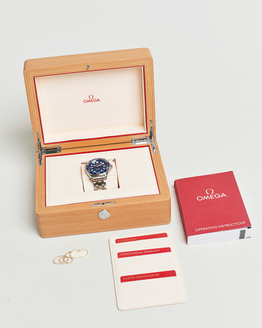 Men | Omega Pre-Owned Seamaster Diver 300M Steel Blue | Omega Pre-Owned | Seamaster Diver 300M Steel Blue