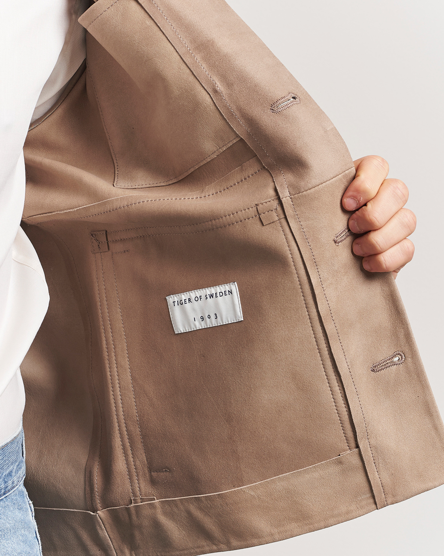 Men | Coats & Jackets | Tiger of Sweden | Leeor Suede Jacket Light Brown