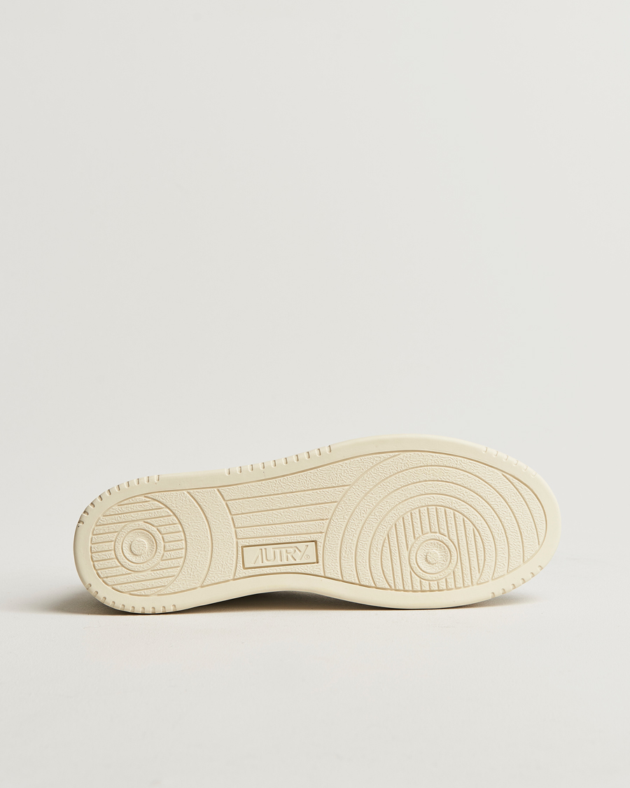 Men | Autry Medalist Low Super Soft Goat Leather Sneaker White/Green | Autry | Medalist Low Super Soft Goat Leather Sneaker White/Green