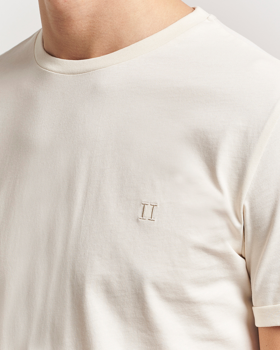 Men | T-Shirts | LES DEUX | Nørregaard Tonal T-Shirt Ivory