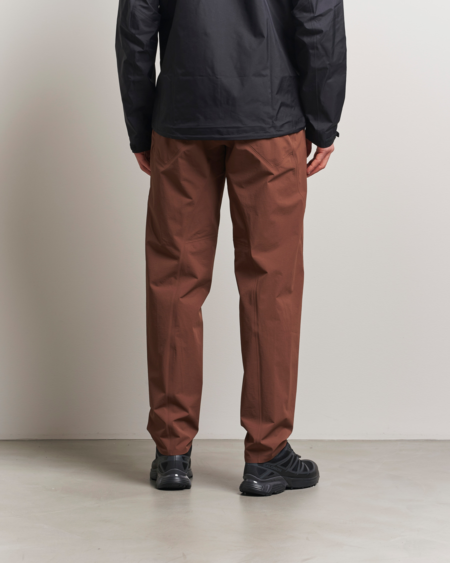 Men | Trousers | Arc'teryx Veilance | Voronoi Softshell Pants Ganache