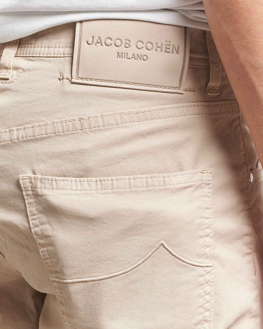 Men | Shorts | Jacob Cohën | Nicolas Cotton Gabardine Shorts Beige