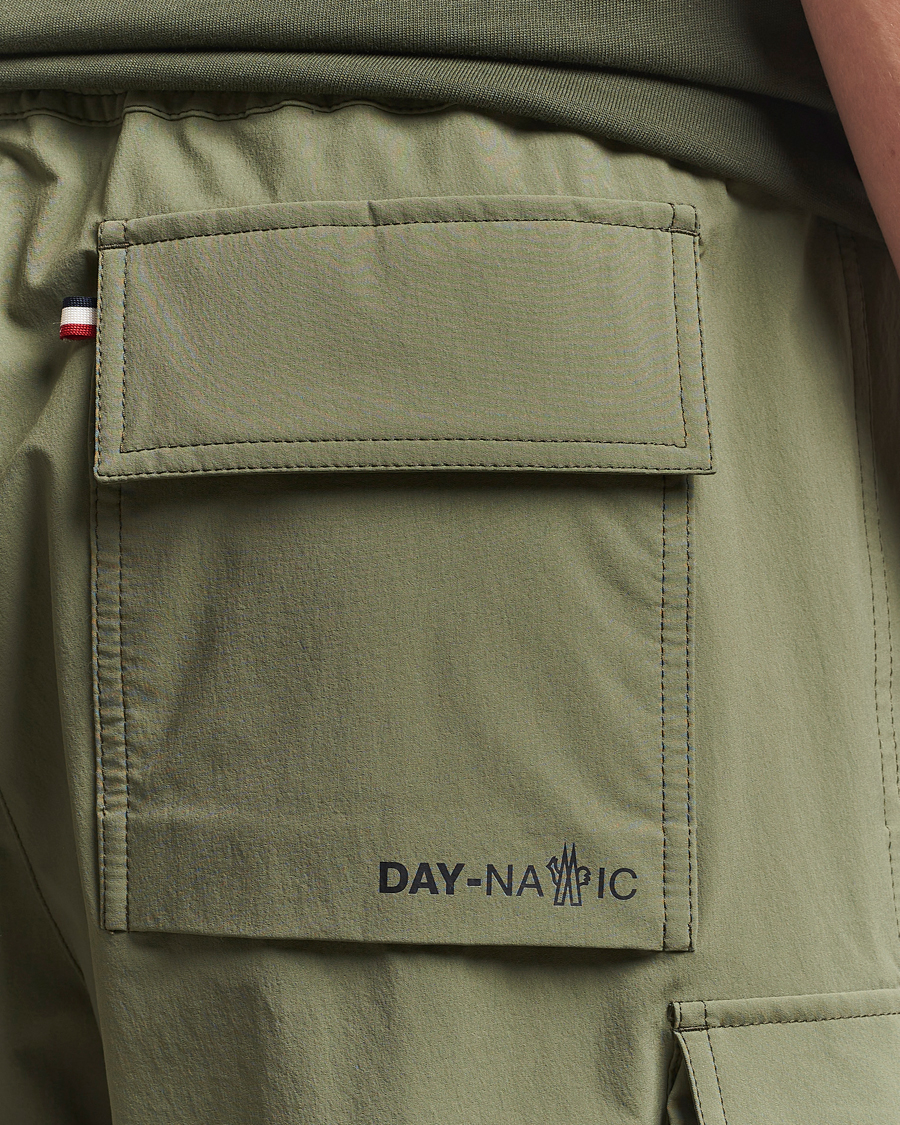 Men | Shorts | Moncler Grenoble | Cargo Shorts Military