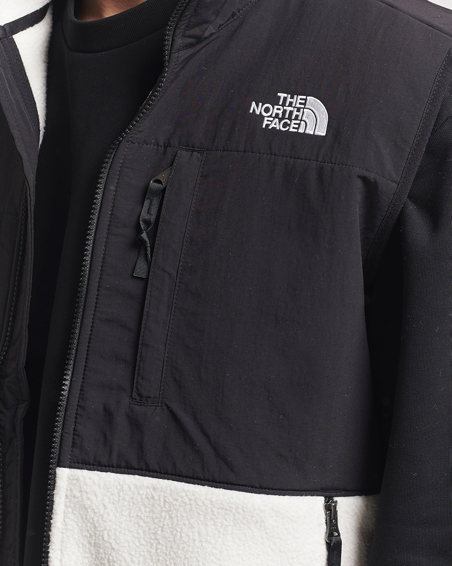 Men | Coats & Jackets | The North Face | Retro Denali Vest White Dune/Black