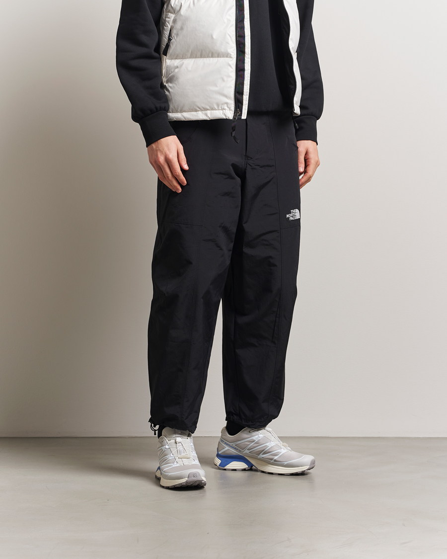 Men | Trousers | The North Face | NSE Pants Black