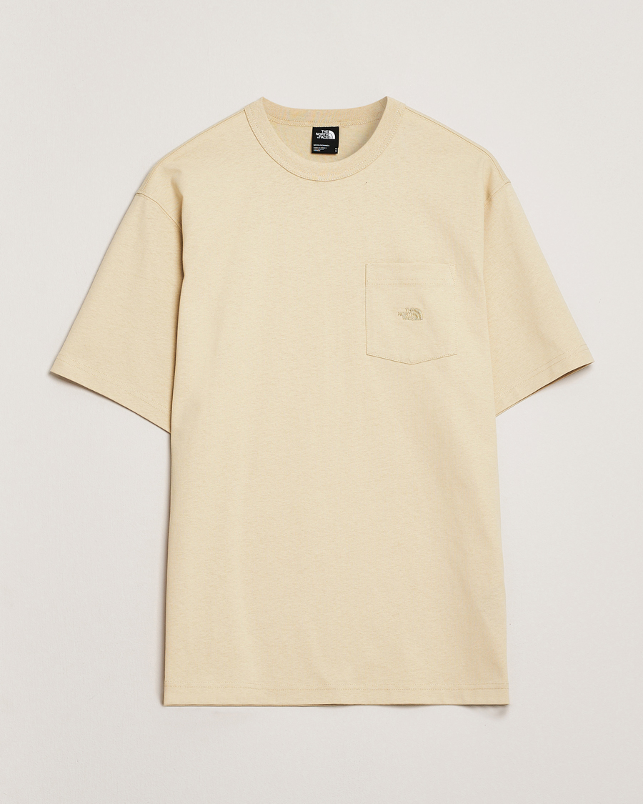 Men | T-Shirts | The North Face | Relaxed Pocket T-Shirt Gravel