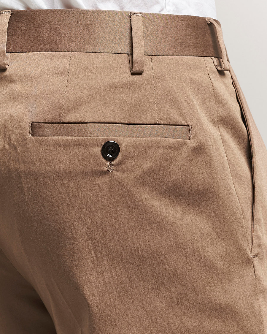 Men | Trousers | Lardini | Pleated Cotton Stretch Trousers Light Brown