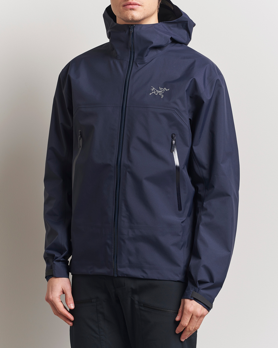 Men | Coats & Jackets | Arc'teryx | Beta Gore-Tex Jacket Black Sapphire