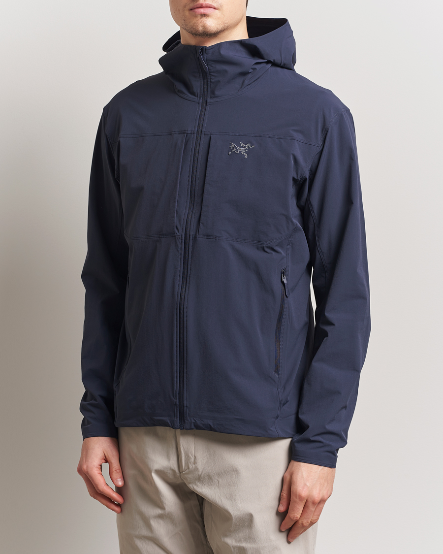 Men | Coats & Jackets | Arc'teryx | Gamma Lightweight Softshell Hooded Jacket Black Sapphire