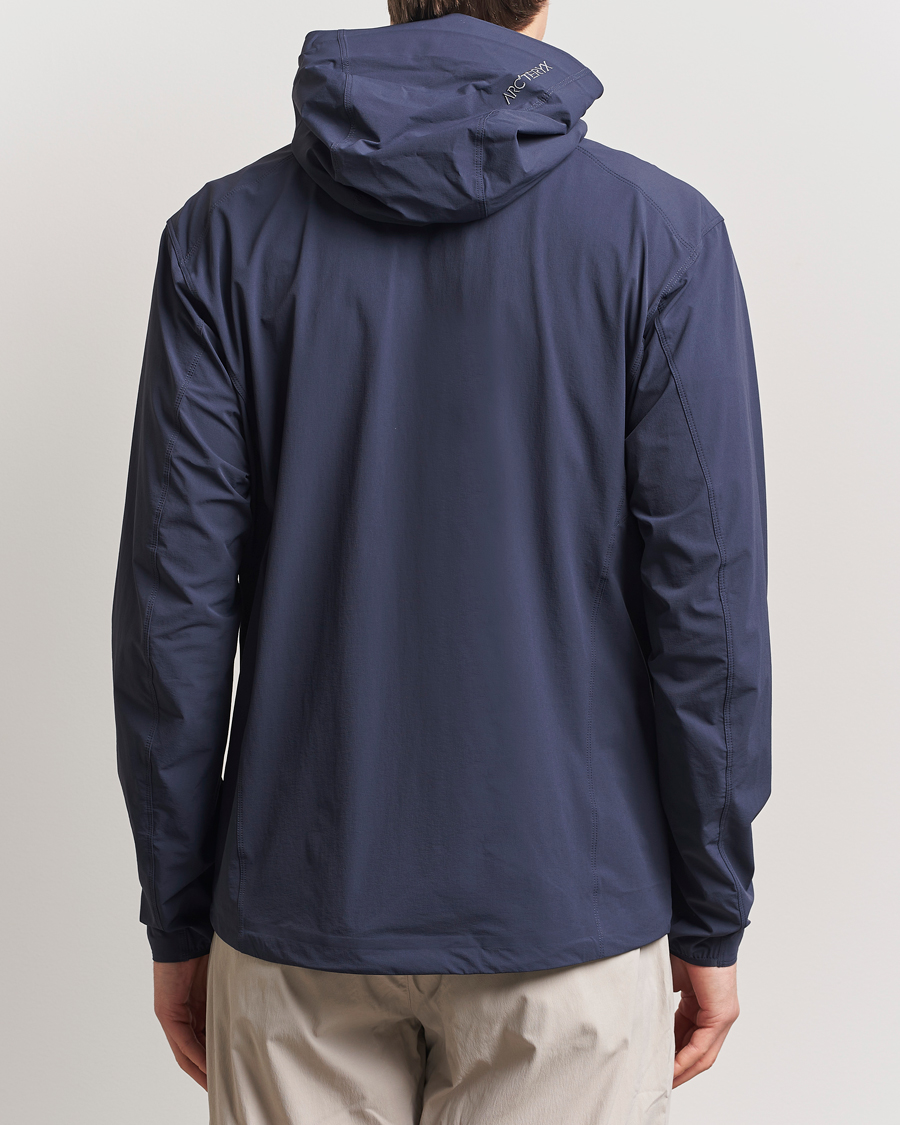 Men | Coats & Jackets | Arc'teryx | Gamma Lightweight Softshell Hooded Jacket Black Sapphire
