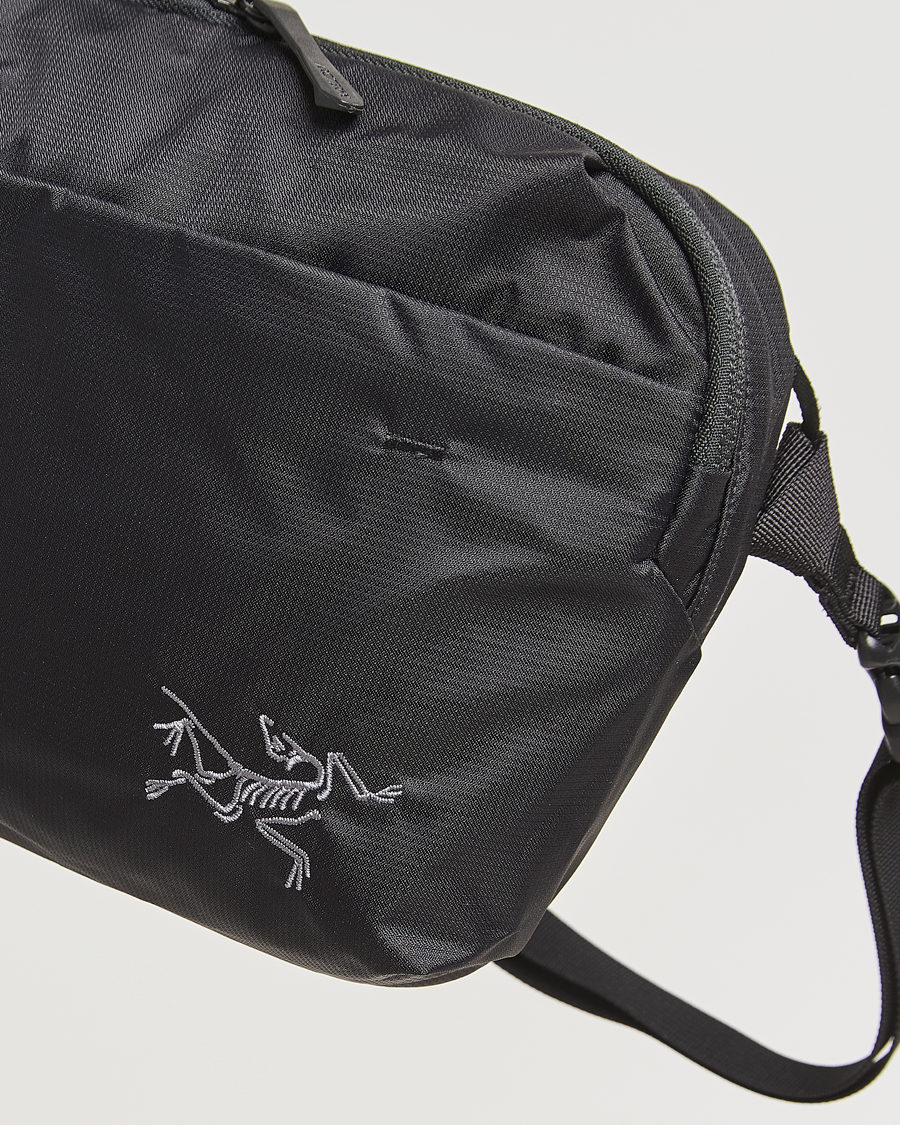 Men | Arc'teryx Heliad Crossbody Bag Black | Arc'teryx | Heliad Crossbody Bag Black