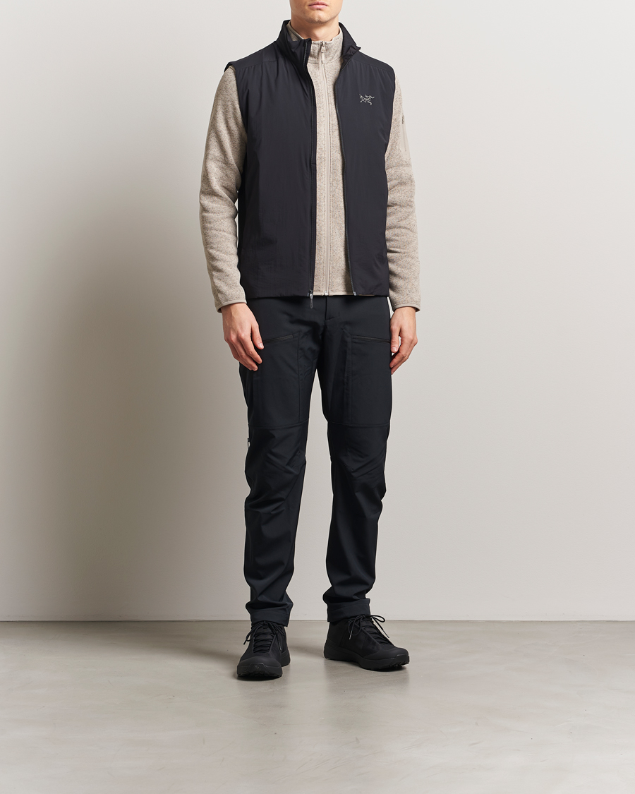Men | Coats & Jackets | Arc'teryx | Atom Lightweight Vest Black