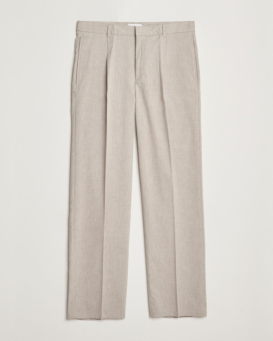 Men | Trousers | LES DEUX | Reece Pleated Slub Suit Pants Light Sand