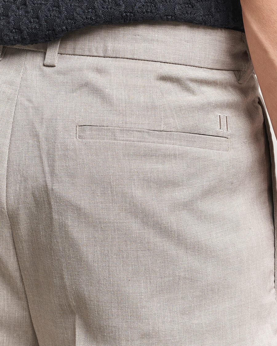 Men | Trousers | LES DEUX | Reece Pleated Slub Suit Pants Light Sand