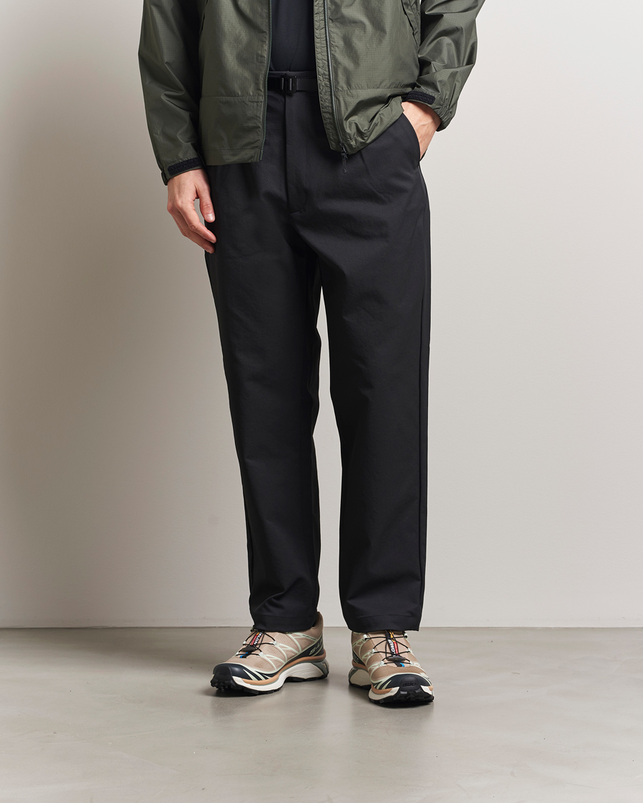 Men | Trousers | Goldwin | One Tuck Tapered Stretch Pants Black