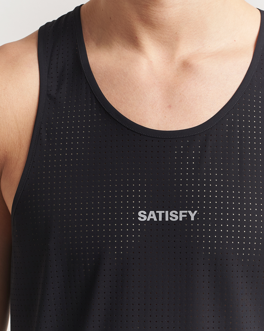 Satisfy Space-O Singlet Black at CareOfCarl.com