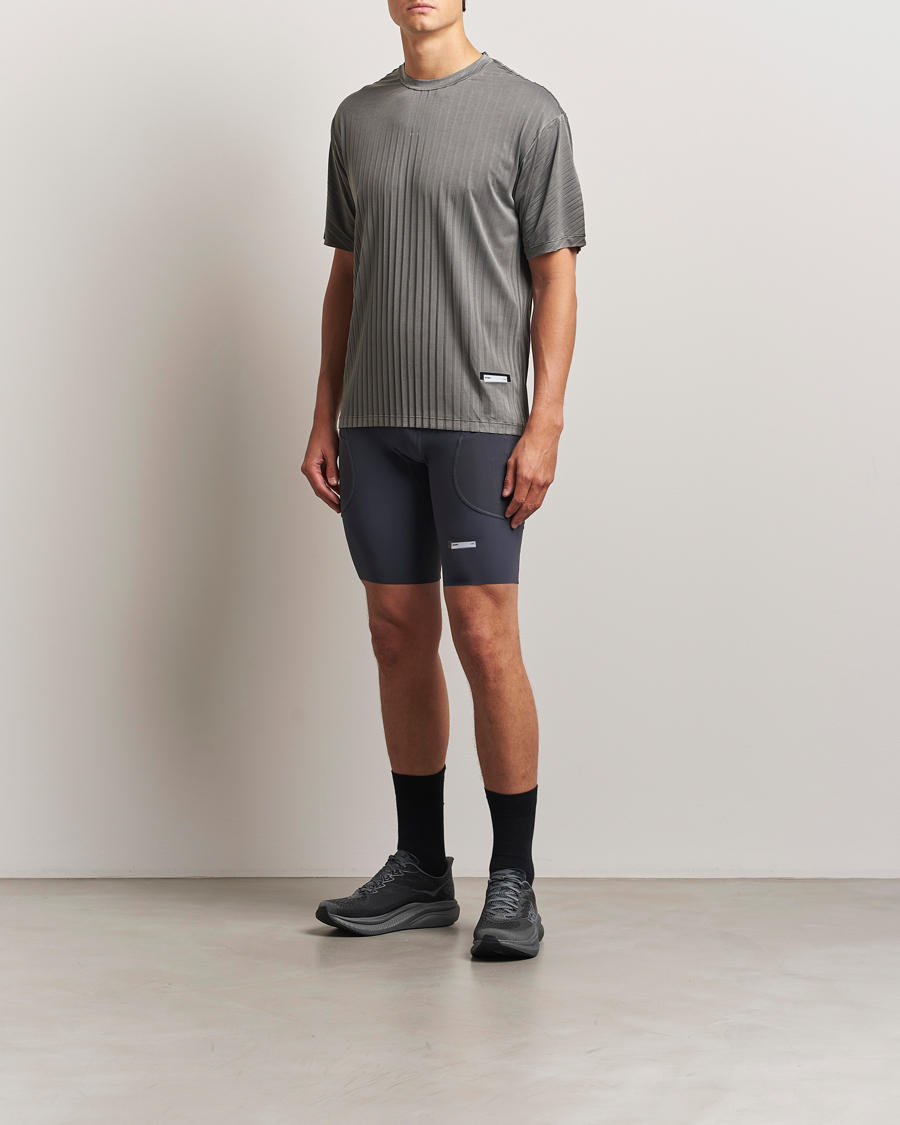 Men | T-Shirts | Satisfy | Pleated AuraLite T-Shirt Mineral Graphite