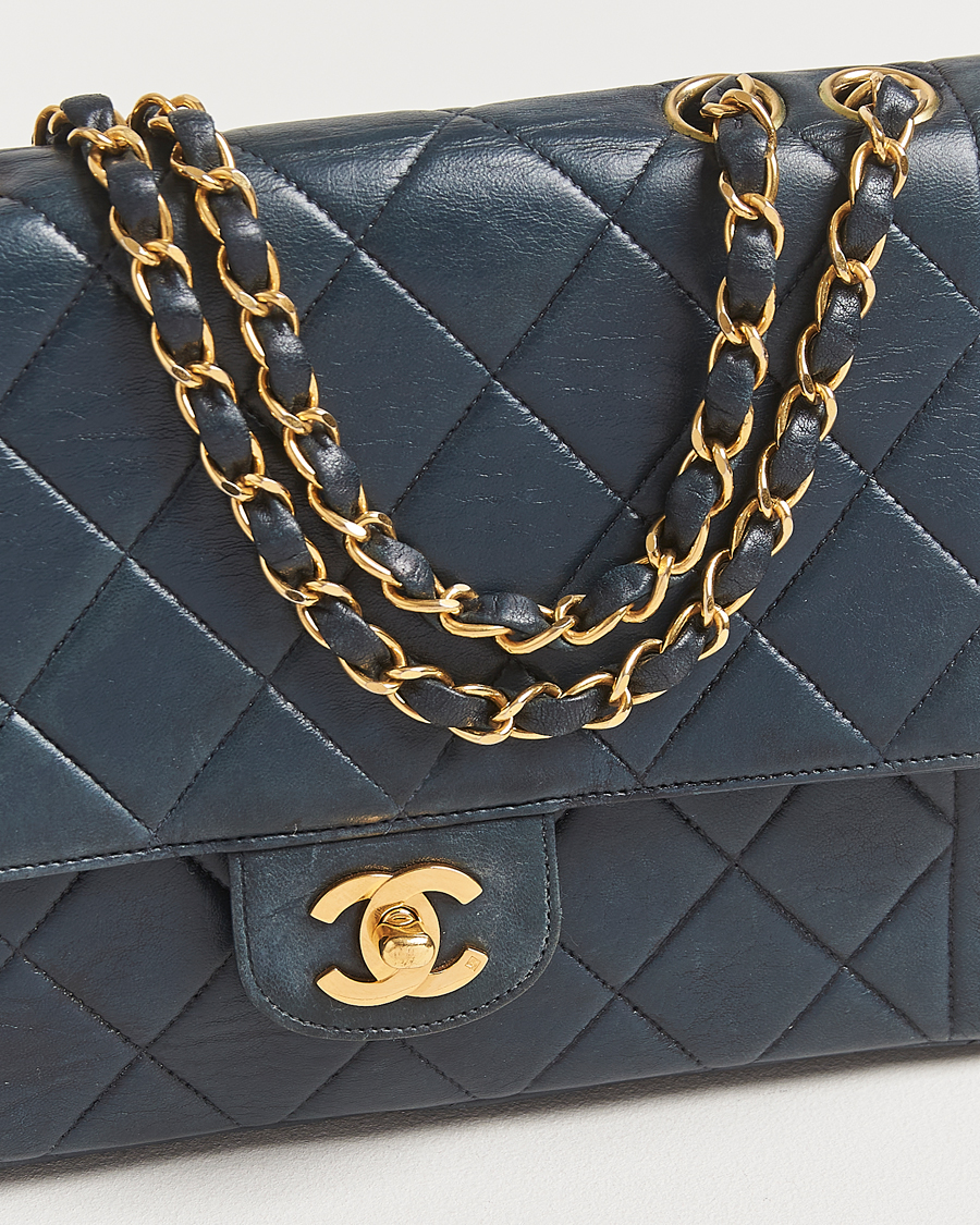 Men | Chanel Pre-Owned Classic Medium Single Flap Bag Lambskin Navy | Chanel Pre-Owned | Classic Medium Single Flap Bag Lambskin Navy