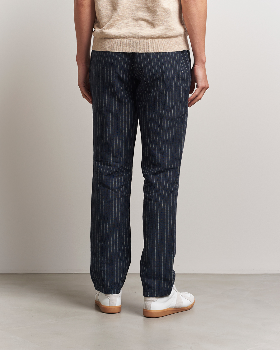 Men | Trousers | GANT | Relaxed Fit Linen Pinstriped Trousers Darkened Navy