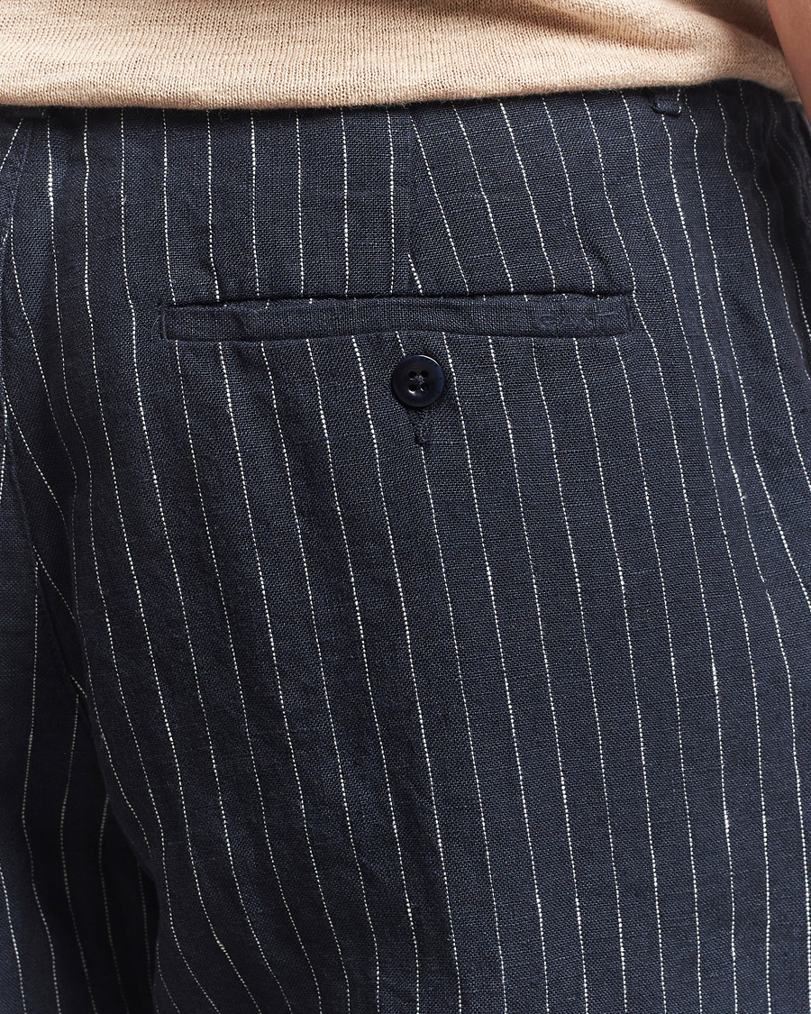 Men | Trousers | GANT | Relaxed Fit Linen Pinstriped Trousers Darkened Navy