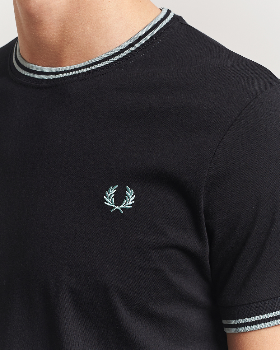 Men | T-Shirts | Fred Perry | Twin Tipped T-Shirt Dark Navy