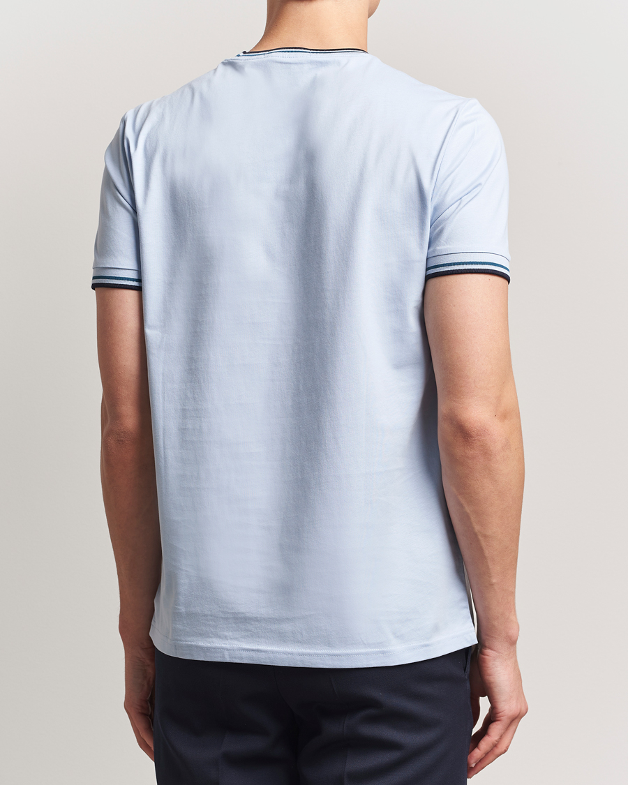 Men | T-Shirts | Fred Perry | Twin Tipped T-Shirt Light Smoke