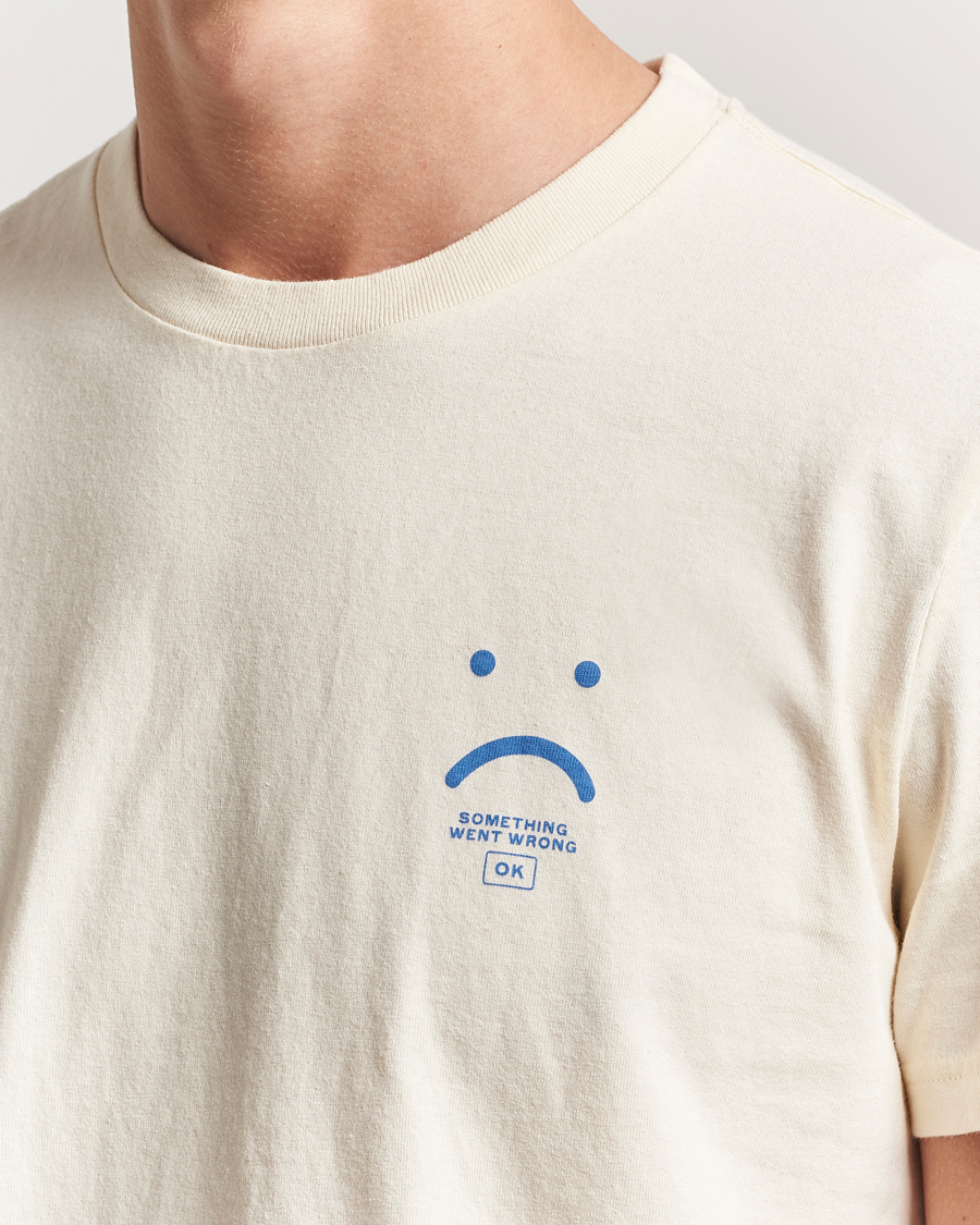 Men | T-Shirts | Nudie Jeans | Roy Frown T-Shirt Ecru