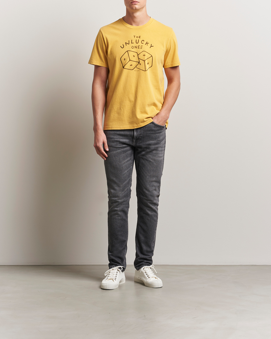 Men | T-Shirts | Nudie Jeans | Roy Unlucky T-Shirt Yellow