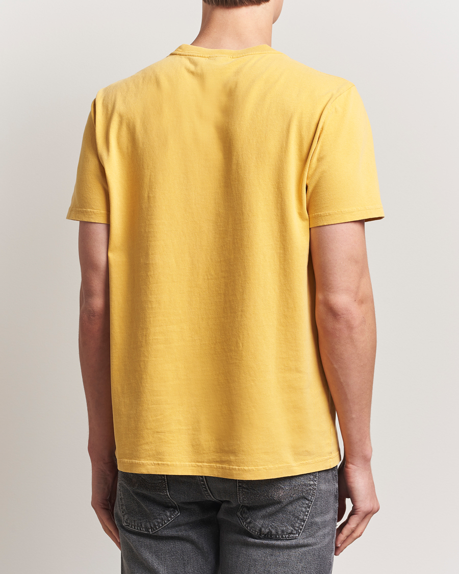Men | T-Shirts | Nudie Jeans | Roy Unlucky T-Shirt Yellow