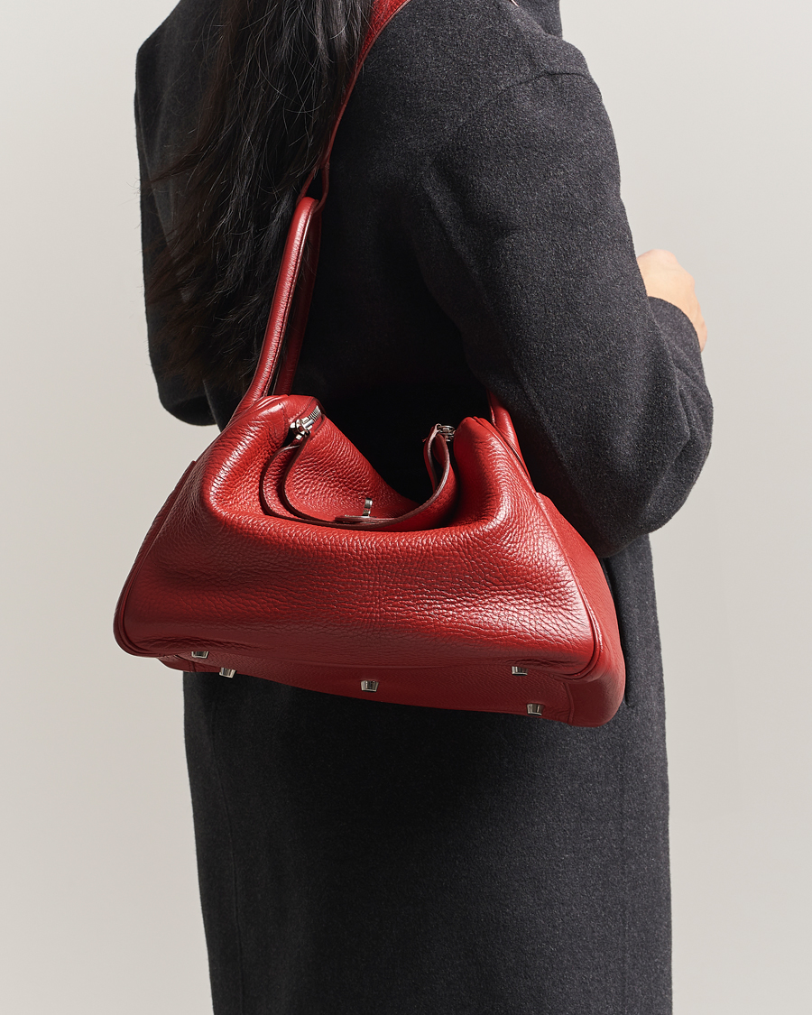 Hermès Pre-Owned Lindy 30 Bag Taurillon Clemence Leather Red at