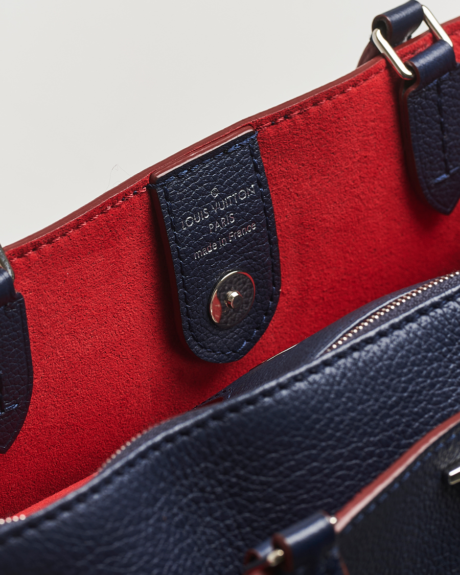 Men | Louis Vuitton Pre-Owned LockMeTo Handbag Calfskin Navy | Louis Vuitton Pre-Owned | LockMeTo Handbag Calfskin Navy