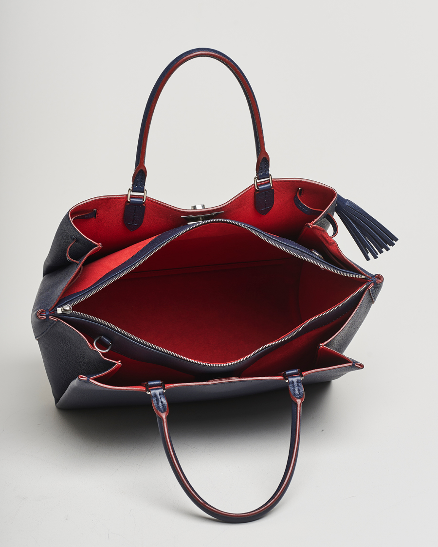 Men | Louis Vuitton Pre-Owned LockMeTo Handbag Calfskin Navy | Louis Vuitton Pre-Owned | LockMeTo Handbag Calfskin Navy