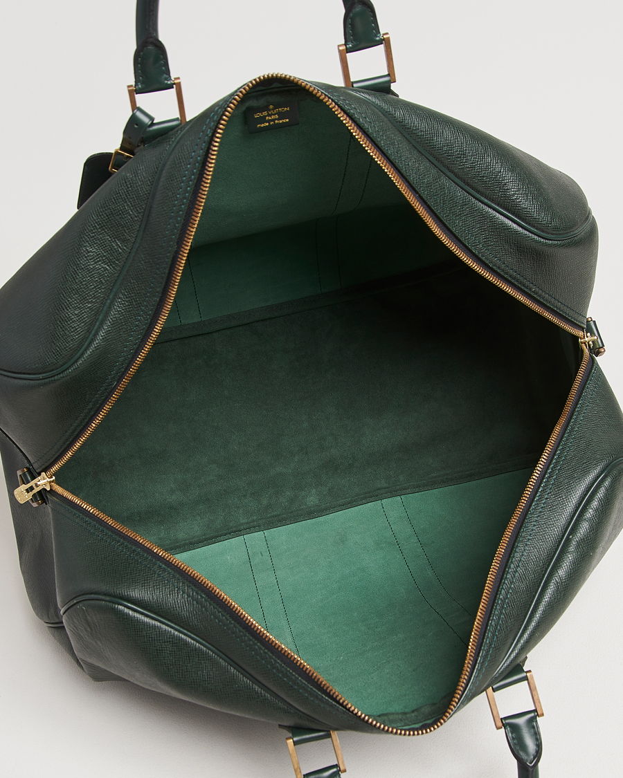 Louis Vuitton Pre-Owned Taiga Kendall GM Weekend Bag Green at